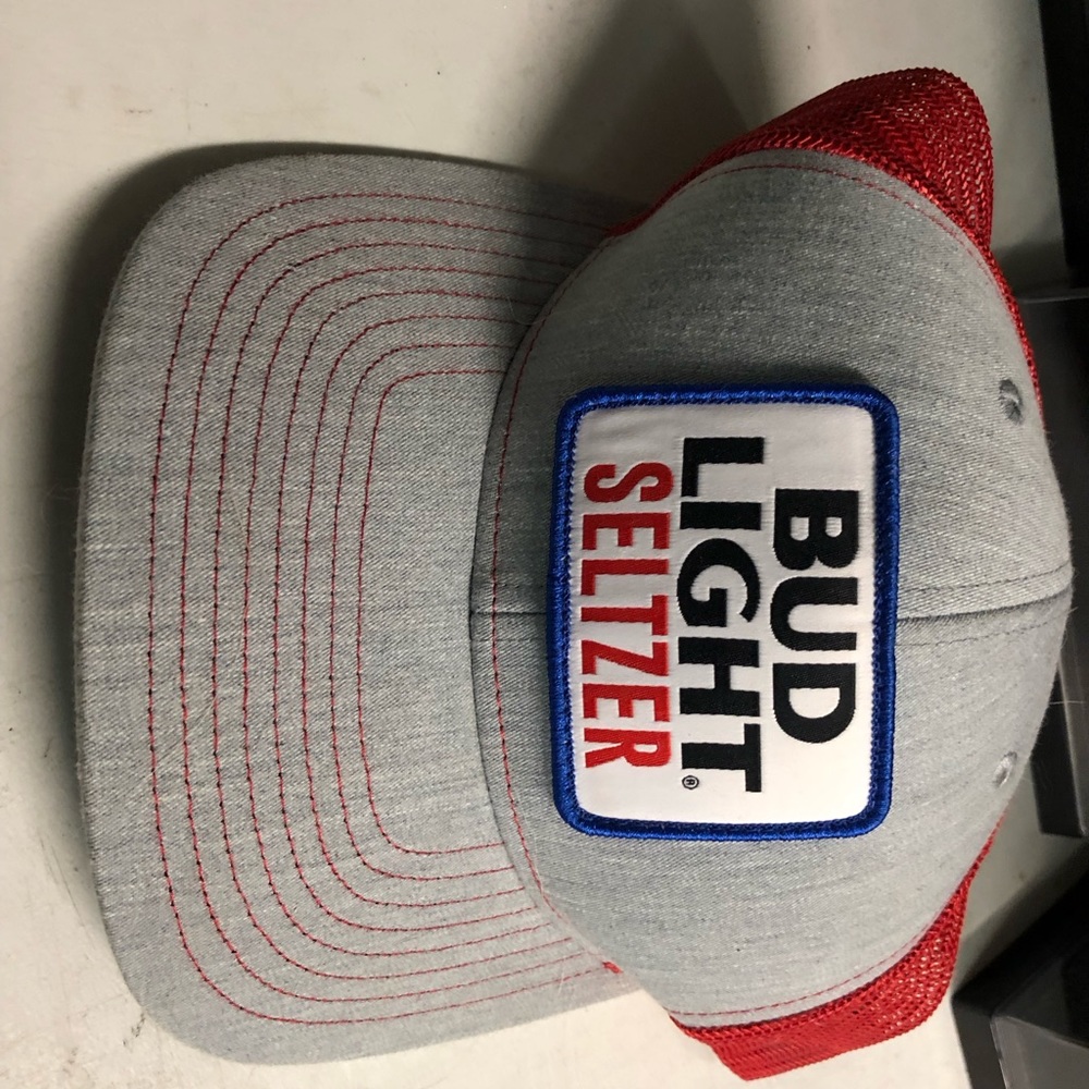 Budlight Mesh Trucker Hat